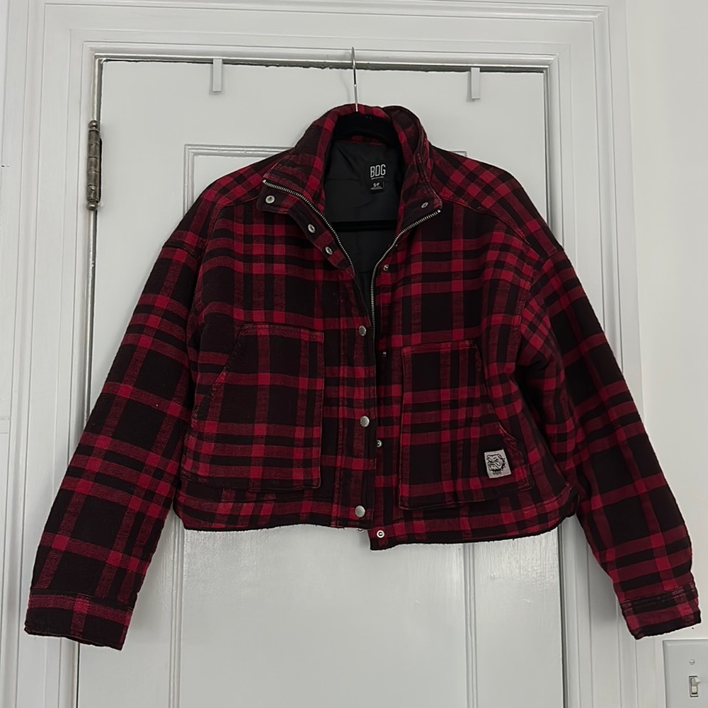 BDG | BDG Red Plaid Urban Outfitters Puffer Cropped Jacket Coat Size Small